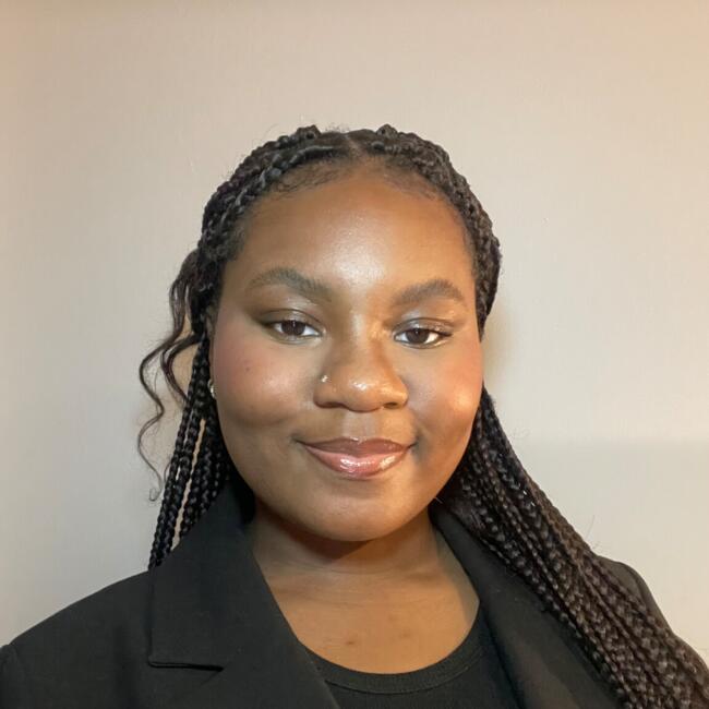 Babysitter in Bagneux: Eva