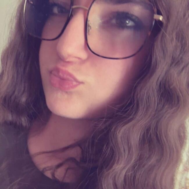 Babysitter in Tourcoing: Lauryne