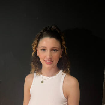 Babysitter in Nantes: Zoe