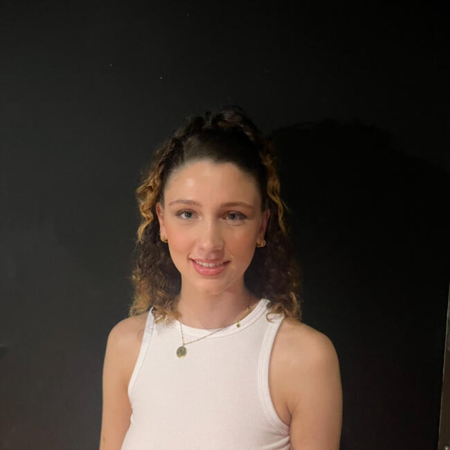 Babysitter in Nantes: Zoe