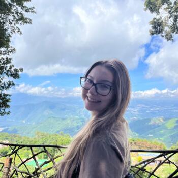 Baby-sitter in Moncton: Ella