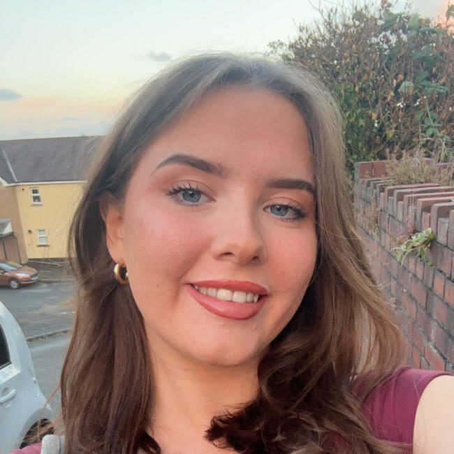 Babysitter in Swansea: Jessica