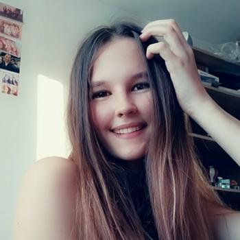 Baby-sitter in Condé-sur-Suippe: Léanna