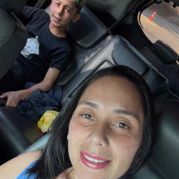 Babysitter in Nova Lima: Jordana