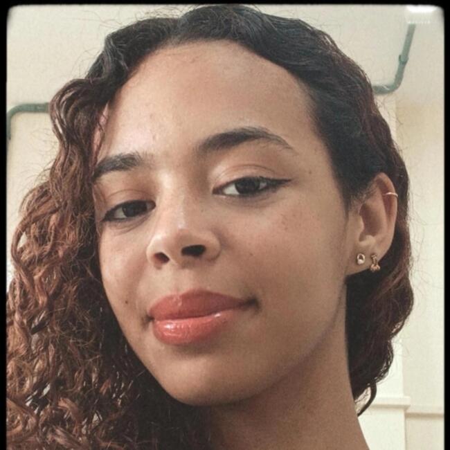 Babá em Laguna: Amanda