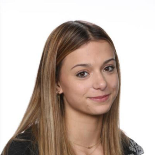 Babysitter in Etterbeek: Lauren