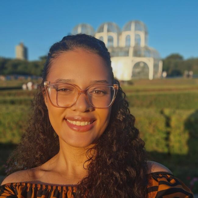 Babysitter in Aracaju: LETICIA