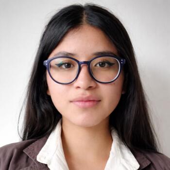 Babysitter in Quito: Paola