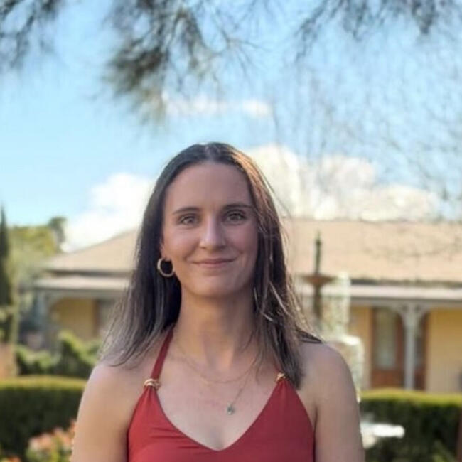 Babysitter in Canberra: Georgia