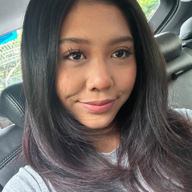 Babysitter di Singapore: Natasha