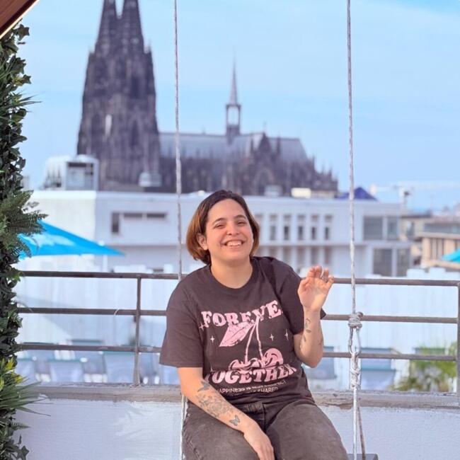 Babysitter in Dresden: Genesis capote