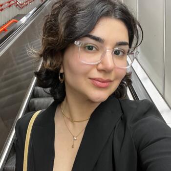 Babysitter in Wien: Roya