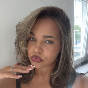 Babysitter Courcelles: Melina