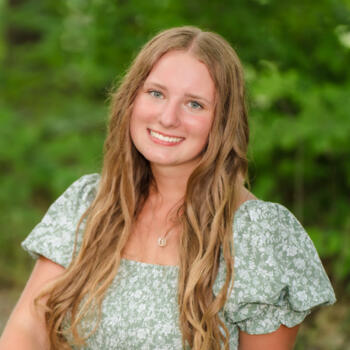 Babysitter in Westlake: Lilly