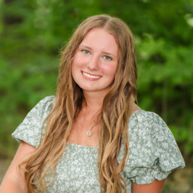 Babysitter in Westlake: Lilly