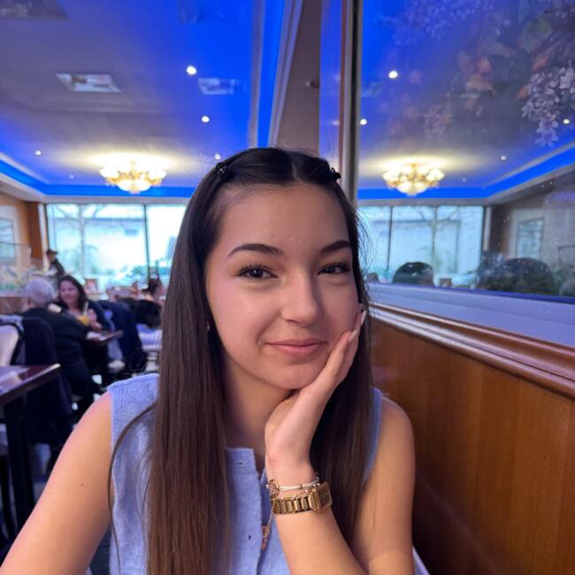 Babysitter in Izon: Kimie