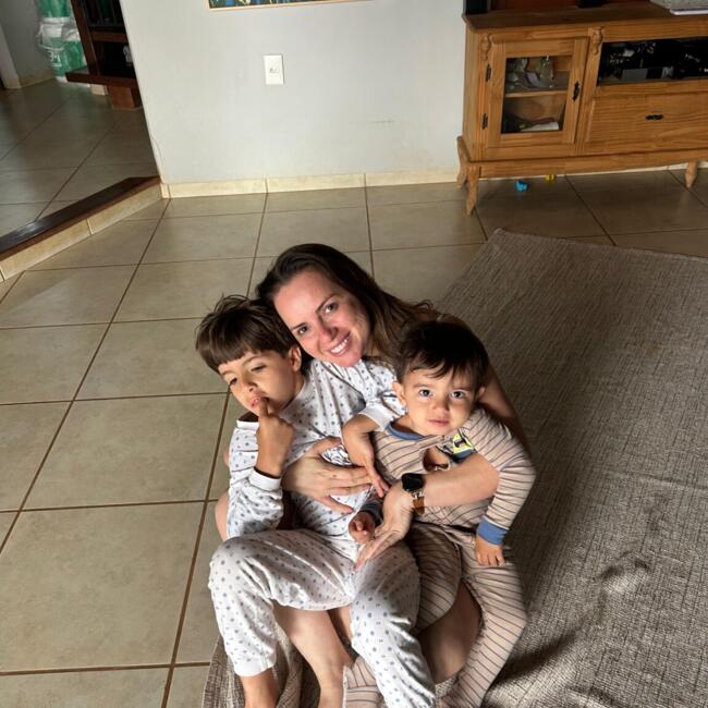 Emprego de babá em Rio Verde: Maria Fernanda