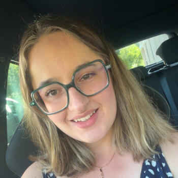 Babysitter in Mancenans: Faustine