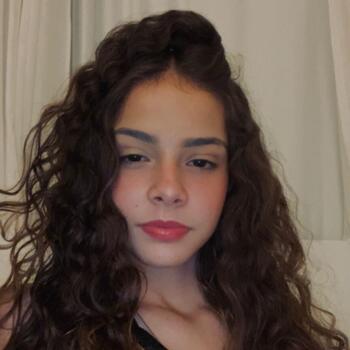 Babysitter in Brasília: Alícia