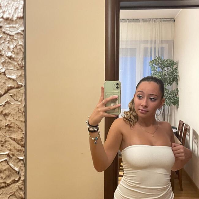 Babysitter in Parma: Rebecca