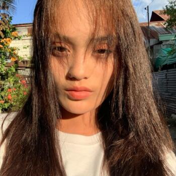 Babysitter in Davao City: Mia