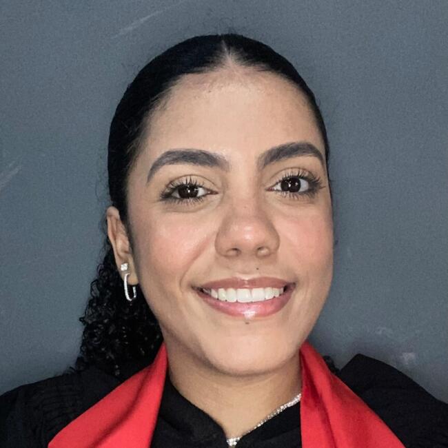 Babá em Santos: Raynara