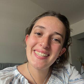 Babysitter in Montevideo: Lucía