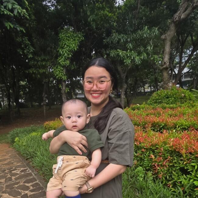 Lowongan pekerjaan babysitting di Jakarta: Lidya