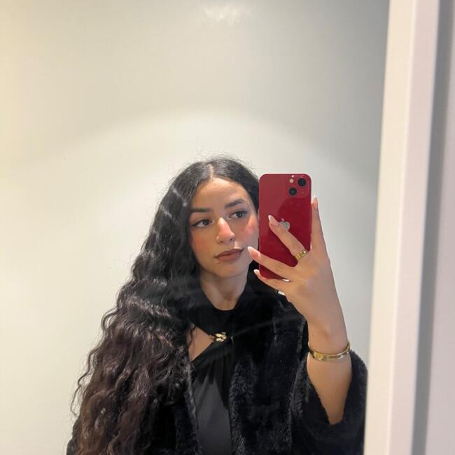 Babysitter em Porto: Ikram