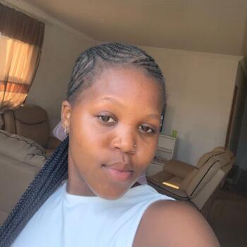 Babysitter Cape Town: Ovayo