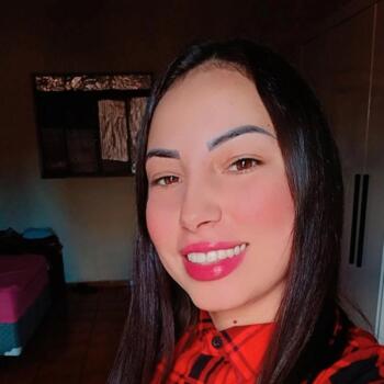 Babysitter in Belo Horizonte: Kethellyn