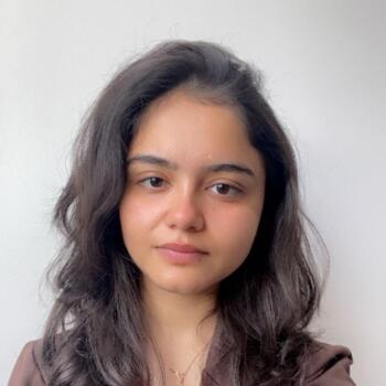 Babysitter in Paris: Anjali