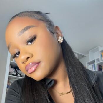 Babysitter in Quaregnon: Hormani