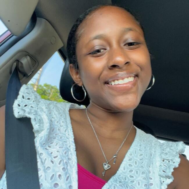 Babysitter in Longdenville: Kara-Ashley