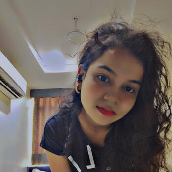 Babysitter in Vadodara: Vaishali mali