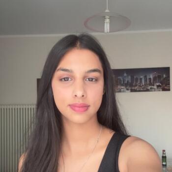 Babysitter in Parma: Navdeep