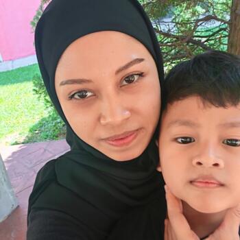 Babysitter in Singapore Island: Sharifah