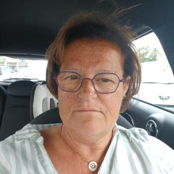 Nanny in Forest-Saint-Julien: Nathalie