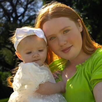 Babysitting job in Brisbane: babysitting job Alesyia
