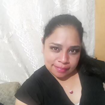 Babysitter in Alajuelita: Maria Mercedes