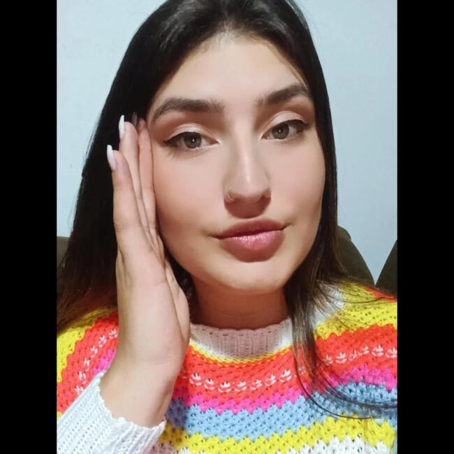 Babá em Curitiba: Anna Carolina