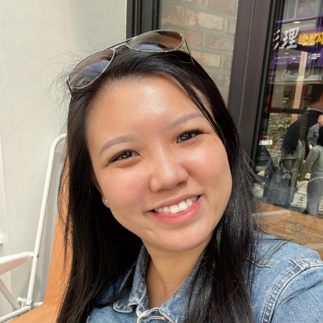 Babysitter in Singapore: Sparkle