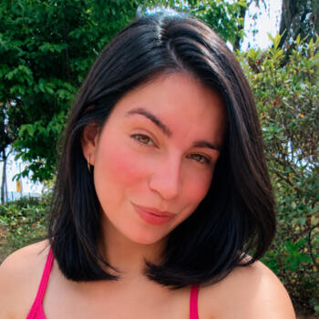 Babá em Jacareí: Caroline Vitória