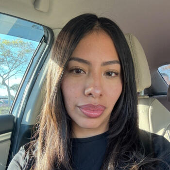 Babysitter in Escondido: Valencia