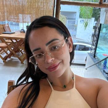 Babysitting job in Governador Valadares: babysitting job Amanda