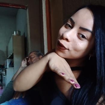 Babá Itaquaquecetuba: Tainara