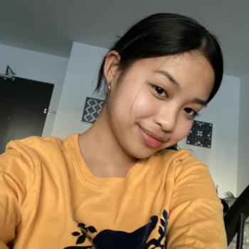 Baby-sitter in Toronto: Nicole