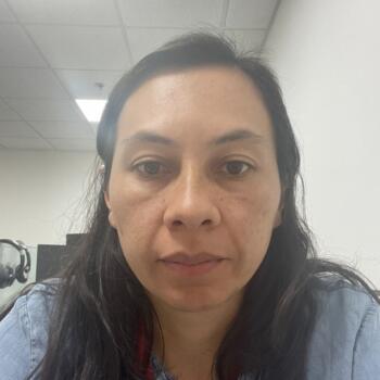 Job de garde d'enfants à Bogota: job de garde d'enfants Marcela