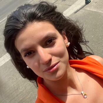 Babysitter in Sint-Agatha-Berchem: Chirine