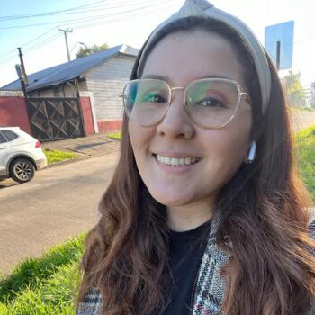 Babysitting job in Victoria: babysitting job Camila Navarro Alvarado